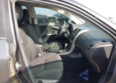 2011 Toyota Corolla S z USA, uszkodzony, nr VIN 2T1BU4EE9BC749431